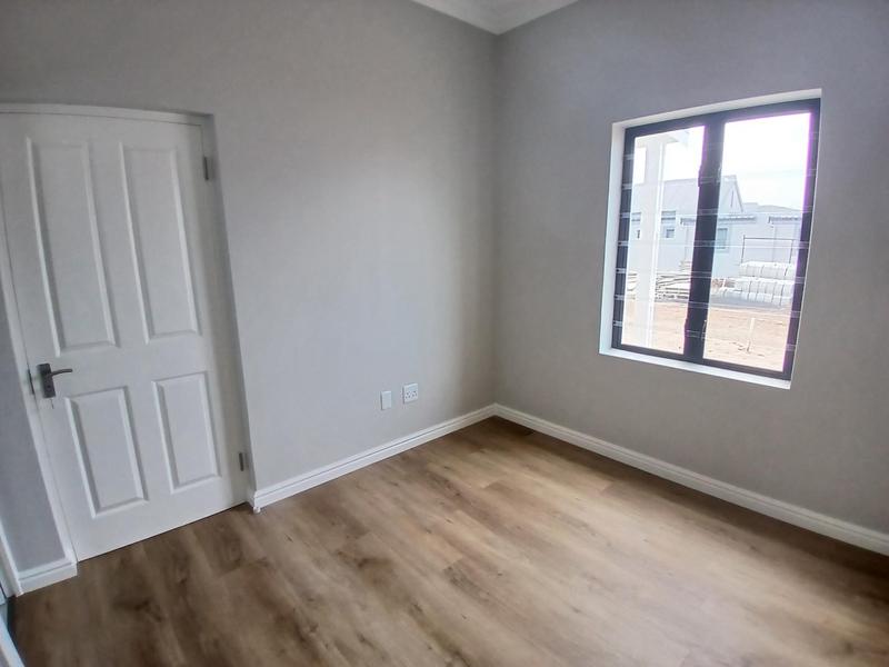 1 Bedroom Property for Sale in Stilbaai Wes Western Cape